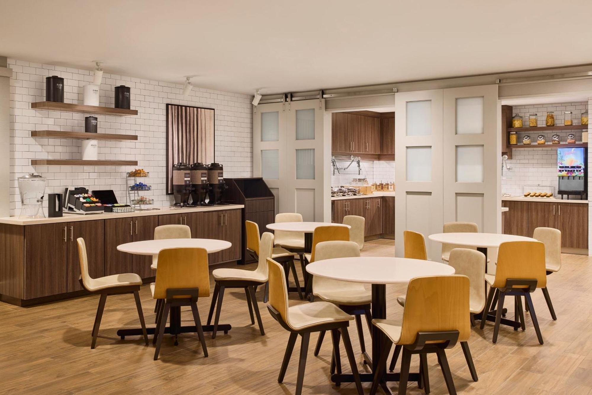Residence Inn Las Vegas South/Henderson Экстерьер фото
